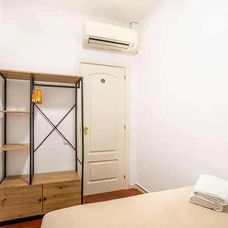 Next To Sagrada Familia 4-bedroom Apartamento Barcelona