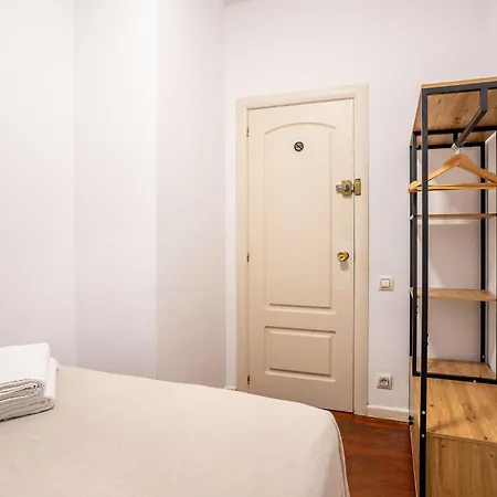 Next To Sagrada Familia 4-bedroom * Barcelone